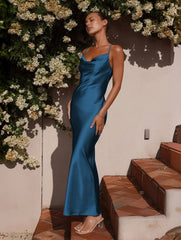 Inrosy robe demoiselle d'honneur satin moulante dos nu à fines brides élégant femme de soirée invité mariage