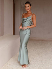 Inrosy robe demoiselle d'honneur satin moulante dos nu à fines brides élégant femme de soirée invité mariage