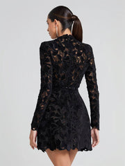 Inrosy robe courte trapèze en dentelle broderie anglaise col rond manches longues femme élégant de soirée de cocktail