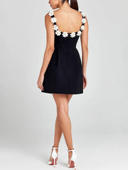 Inrosy robe patineuse trapèze fleurie appliques à fines brides col carré sans manches femme élégant bal de promo de cocktail