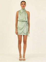 Inrosy robe courte irrégulière ceinture col roulé licou sans manches femme élégant cérémonie invité mariage de cocktail