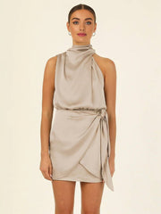 Inrosy robe courte irrégulière ceinture col roulé licou sans manches femme élégant cérémonie invité mariage de cocktail