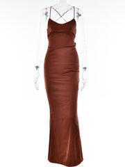 Inrosy robe longue moulante en satin sirene v-cou dos nu à fines brides sans manches femme élégant mode bal de promo