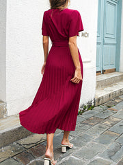 Inrosy mi-longue robe mousseline plissé noeud papillon ceinture v-cou manches courtes femme casual élégant