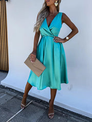 Inrosy mi-longue robe trapèze satin fluide dos nu bretelle v-cou sans manches femme élégant de cocktail