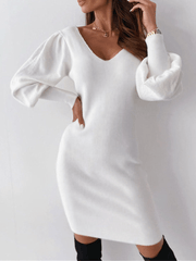 Inrosy robe courte moulante dentelle décolleté dos dos nu v-cou manches bishop manches longues élégant mode