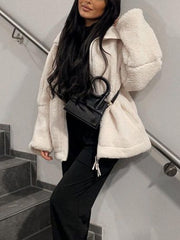 Inrosy veste en tissu peluche polaire poches fermeture éclair col montant femme style boyfriend décontracté manteau