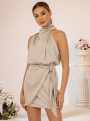 Inrosy robe courte irrégulière col roulé licou ceinture sans manches femme élégant invité mariage de cocktail