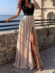 Inrosy robe longue avec dentelle fendu le côté fluide de soirée noir et beige