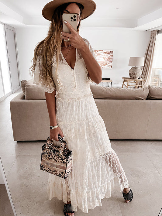 Inrosy robe longue avec dentelle brodée v-cou manches au coude boho de plage blanche