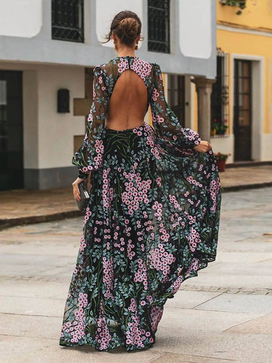 Inrosy robe longue en mousseline imprimé à fleurie dos nu col rond manches longues femme élégant mode noir
