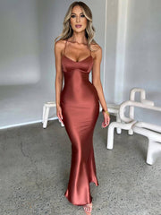 Inrosy robe longue en satin moulante v-cou sirene dos nu à fines brides sans manches femme élégant invité mariage de soirée
