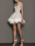 Inrosy robe patineuse plume brillante paillette à fines brides sans manches élégant mode de cocktail
