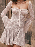Inrosy robe courte style de ballet moulante dentelle bustier manches évasées manches longues femme élégant bal de promo de cocktail
